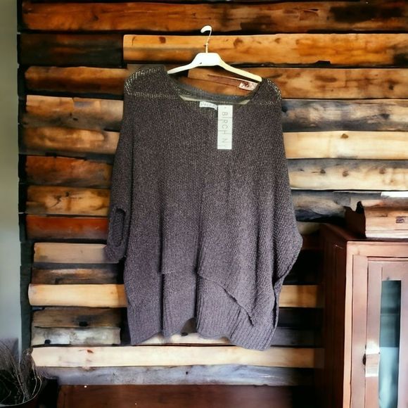 Beautiful Crochet Sweater - Picture 1 of 7